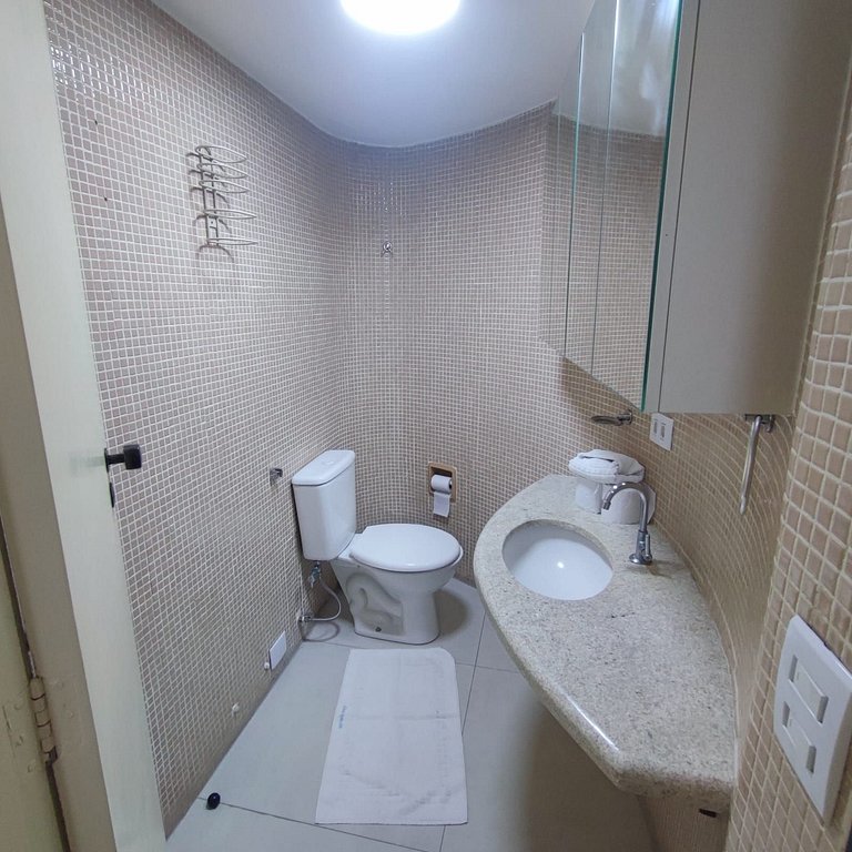 Apartamento Alucinante, Liberdade , Hakka e Hosp